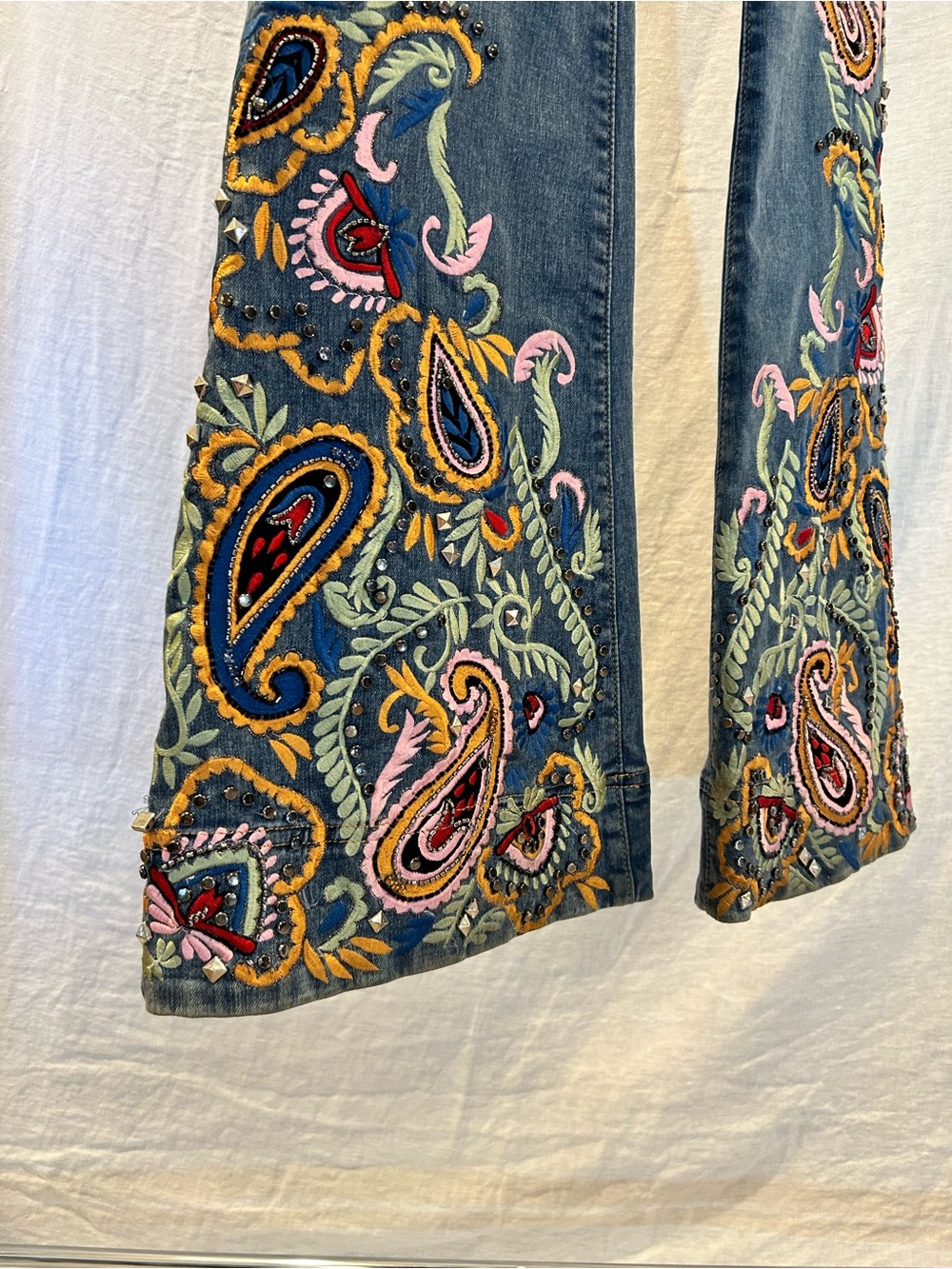 Alice + Olivia Denim Flare Jeans with Multicolor Paisley Embroidery - Picture 4 of 16